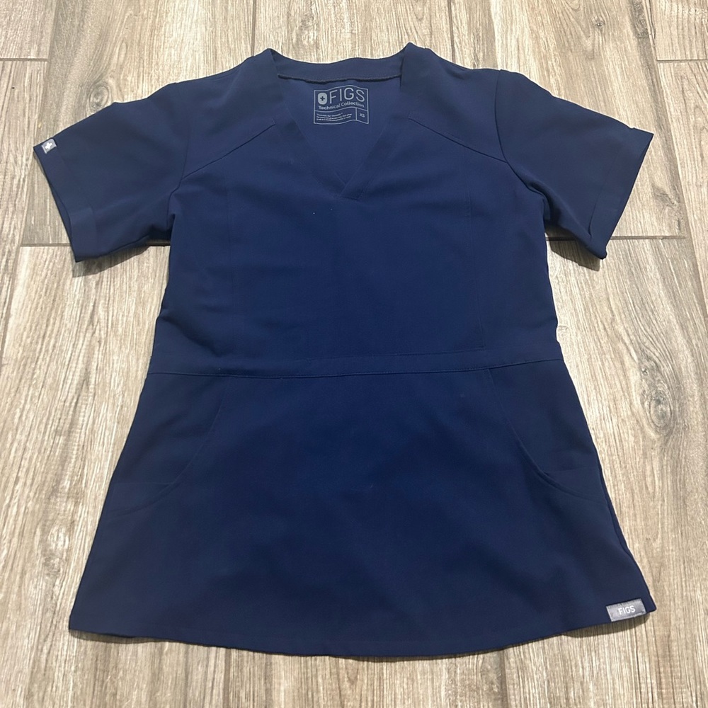 Fig Navy blue top